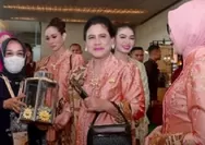 Iriana Jokowi dan Anggota OASE KIM Hadiri Peringatan HUT Ke-44 Dekranas di Solo
