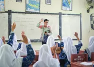 Guru Honorer Tak Terdaftar Dapodik 2024 Terancam Tak Bisa Mengajar, Ini Isi SE Mendikdasmen 2026
