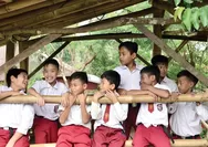 Download Soal UAS Bahasa Indonesia Kelas 4 SD Semester 2 Kurikulum Merdeka disertai dengan Kunci Jawaban Tahun Ajaran 2023-2024 PDF