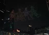 1.500 Drone Bentuk Soekarno Hatta hingga Merah Putih Setelah Pesan PRAY FOR NTT di Bundaran Hotel Indonesia