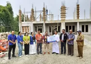 Bank NTT Sumbang Pembangunan Pastoran Paroki Cancar 