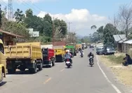 Antrean Truk Proyek Mengular di SPBU Mano, Warga Keluhkan Sulit Mendapat BBM