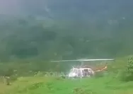 Anggota OPM Bersenjata Diduga Mengawal Helikopter yang Mendarat di Pedalaman Papua