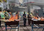 Kejari Kota Tasikmalaya Musnahkan Barang Bukti 50 Perkara, 38 Kasus di Antaranya Kasus Narkotika