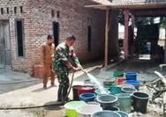 Kekeringan Harjamukti Cirebon Makin Mencekam, Sumur Warga Kering hingga Harus Andalkan Bantuan Air Bersih
