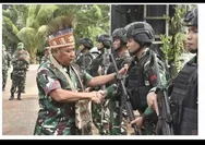 Panglima Kodam XIV/Hasanuddin Kunjungi Prajurit di Pos Pengamanan Perbatasan Merauke