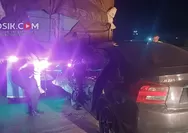 Honda City Tabrak Truk Gandeng di Tol Jombang, Satu Penumpang Meninggal di Lokasi
