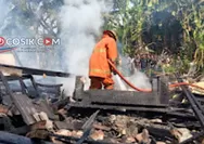 Ditinggal Sholat Jumat, Rumah Lansia di Plandaan Jombang Ludes Terbakar, Kerugian Capai Rp125 Juta