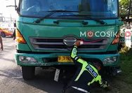 Diduga Rem Blong! Truk Box Tabrak Tiga Motor dan Empat Pejalan Kaki di Pei Hai Jombang   