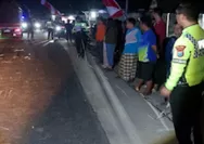 Nahas! Pemotor Tewas Terlindas Truk Usai Tabrak Kendaraan Roda Tiga di Mojoagung Jombang