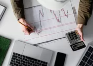 Fenomena Gray Work: Kerjaan Tambahan Akibat Terlalu Banyak Aplikasi yang Bikin Industri Keuangan Ikut Terdampak