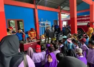 Edukasi Keselamatan Sejak Dini, Damkar Bulukumba Perkenalkan Alat Pemadam kepada Siswa TK
