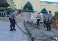 Polres Bulukumba Gelar Bakti Religi Sambut Hari Bhayangkara ke-80, Bersihkan Masjid dan Gereja