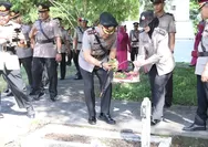 Hari Bhayangkara ke-80, Polres Bulukumba Hormati Jasa Pahlawan Melalui Ziarah Nasional