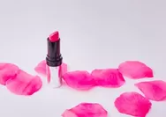 Jangan Lupa Perhatikan Undertone Kulit, Ini Rekomendasi Lipstik Pink untuk Sawo Matang