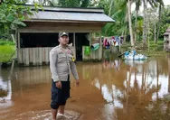 Antisipasi Banjir dan Cuaca Ekstrem di Wilayah Pesisir, Polsek Singkep Barat Gitkan Patroli Siaga Bencana