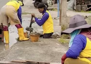 Keringat Petugas PUPR di Balik Upaya Bebaskan Pekanbaru dari Banjir