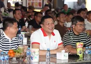 Suasana Hangat Nobar Piala AFF, Kapolresta Barelang Pererat Sinergi dengan Insan Pers