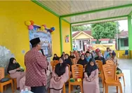 Di Balik Tawa dan Harapan Momen Bersejarah Lahirnya Sekolah Lansia di Pulau Buluh