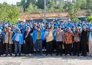 Lepas 1.336 Mahasiswa KKN, Wagub Nyanyang Harap Jadi Agen Perubahan Nyata di Tengah Masyarakat