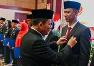 Gubernur Ansar Ahmad Sematkan Satyalancana Karya Satya kepada 610 PNS Pemprov Kepri