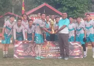 2 Gol Indah Kapten Fc KTTH United Desa Rewak Membawa Timnya Sebagai Pemenang Di HUT RI 81 Kecamatan Jemaja