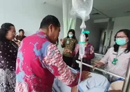 Sentuhan Kebersamaan Lintas Agama, Penyuluh Kemenag Batam Bawa Penyejuk Jiwa di Ruang Perawatan RSBP