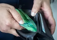 Doom Spending, Alasan Psikologis Kenapa Gen Z Hobi Belanja Impulsif Saat Lagi Stres Kerja