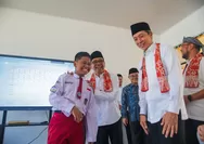 Smartboard Bantuan Presiden Prabowo Tingkatkan Kualitas Pembelajaran di SDN Cimahpar 5