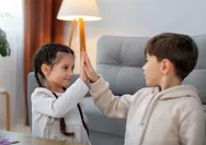 7 Rahasia Meningkatkan Kemampuan Berkomunikasi Anak Usia 5-6 Tahun: Strategi Mudah dan Menyenangkan