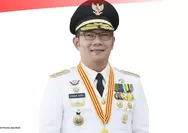 Banjir Dukungan, Ini Peluang Emas Ridwan Kamil Maju Kontestasi Pilgub DKI Jakarta 2024, Siap Bersaing dengan Anies Baswedan?
