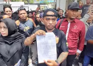 Ketua Panser Biru Dilaporkan ke Polisi, Datangi Polrestabes Semarang Dikawal Ratusan Orang