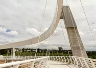 Sudah Dinantikan Selama 20 Tahun, Jembatan Sepanjang 100 Meter Ini Punya Bentuk Unik seperti Roller Coaster