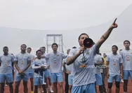 Persib Selangkah Lagi Juara Liga Super, Kapolda Jabar Ingatkan Bobotoh Tetap Kondusif
