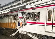 Insiden Tabrakan Kereta di Bekasi Timur, KAI Lakukan Evakuasi dan Investigasi