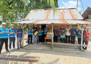 Menyalakan Harapan dari Ujung Negeri: PLN UID Suluttenggo Hadirkan Terang bagi Warga Prasejahtera di Desa Pulutan