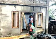 Babinsa Koramil 03/Beo bantu masyarakat Desa Tarohan