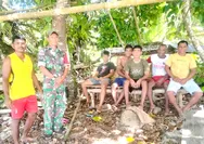 Babinsa Jalin Komunikasi Sosial, Pererat kebersamaan dengan Warga Desa binaan