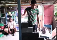 Babinsa dan Warga kompak Kerja Bakti Renovasi RTLH