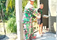 Sebagai wujud kepedulian terhadap kebutuhan dasar masyarakat, Praka Muhammad Multi Apriliyanto anggota Koramil 1312-03/Beo 