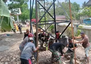 Babinsa Koramil 08 Melonguane Serka Pren Sasunda Laksanakan Karya Bakti Pembuatan Sumur Bor di Desa Tarun