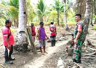 Babinsa Koramil 05/Essang Gelar Komsos Bersama Petani Kelapa