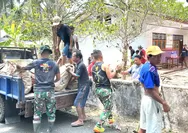 Satgas TMMD Wilayah Koramil Lirung Laksanakan Penurunan Tanah Liat di SDK Nasaret Moronge Selatan