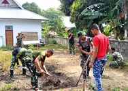 Satgas TMMD Ke-130 Kerjakan Penggalian Lubang Sirkulasi Air pada Sumur Bor Kantor Camat Lirung