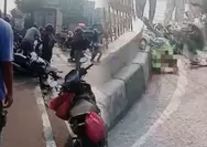 Tabrak Belasan Motor di Lampu Merah Bekasi, Truk Wing Box Tewaskan Pengemudi Ojol