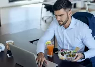Jangan Makan 7 Hidangan Ini Saat Perut Kamu Kosong! Bisa Bahaya