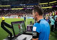 Kapan Video Assistant Referee (VAR) Pertama Kali Digunakan di Piala Dunia?