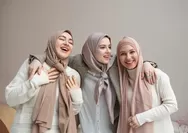 PATUT COBA! 5 Tips Memilih Gamis Lebaran 2024, Wujudkan Pesona Keanggunan Wanita Muslimah di Hari Raya Idul Fitri