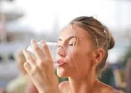 Manfaat Kesehatan dari Minum Air Putih yang Mungkin Belum Kita Sadari