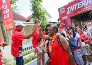 Ribuan Pelari Asing Semarakkan Jalanan Magelang dalam Red Dress Run 2026